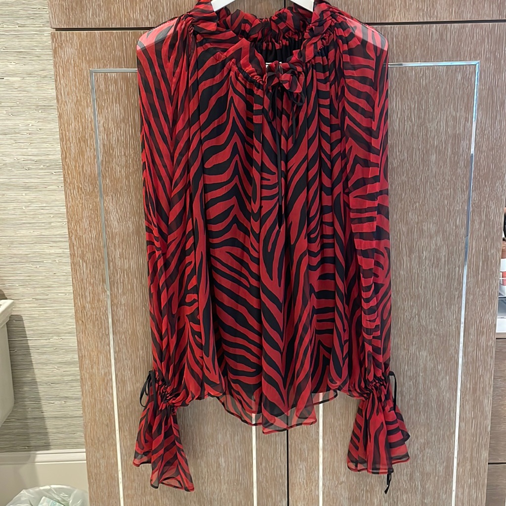 Redemption Blouse Size 36.